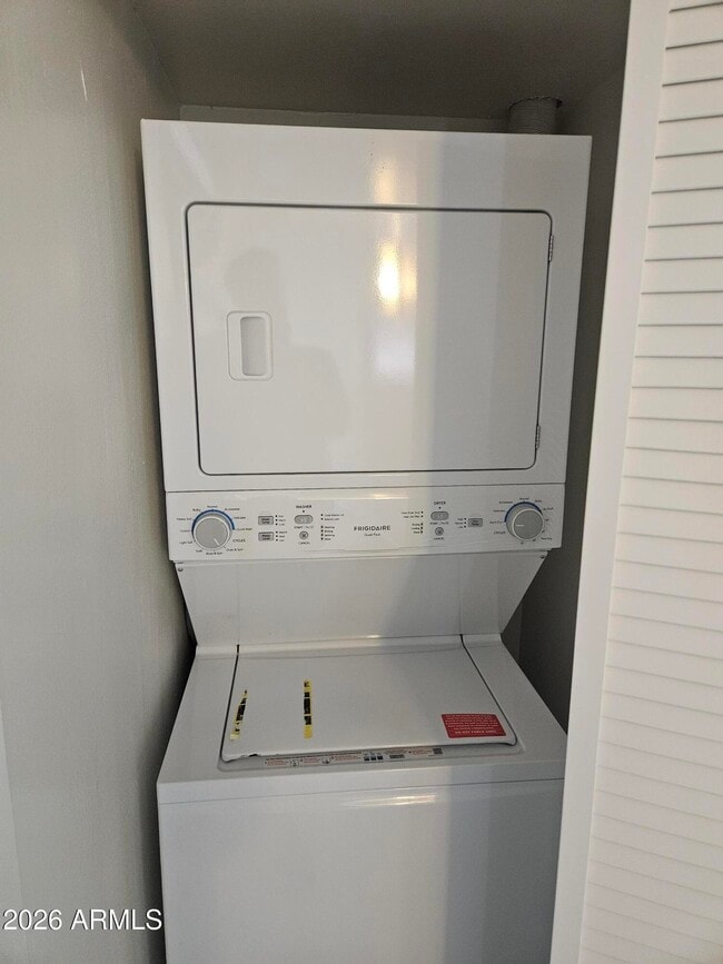 Building Photo - 6043 N 23rd Ave