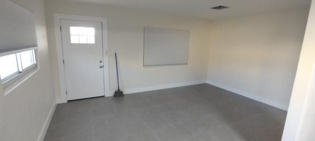 Building Photo - 2 bedroom in PHOENIX AZ 85034