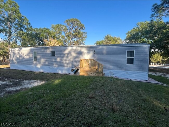 Building Photo - 4850 Pioneer 16th St