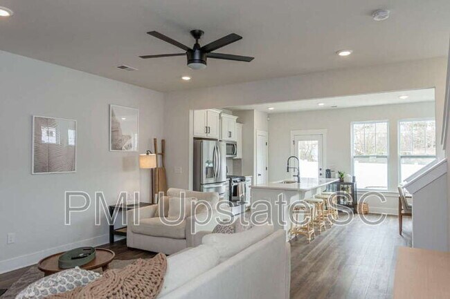 Building Photo - 1069 Millison Pl