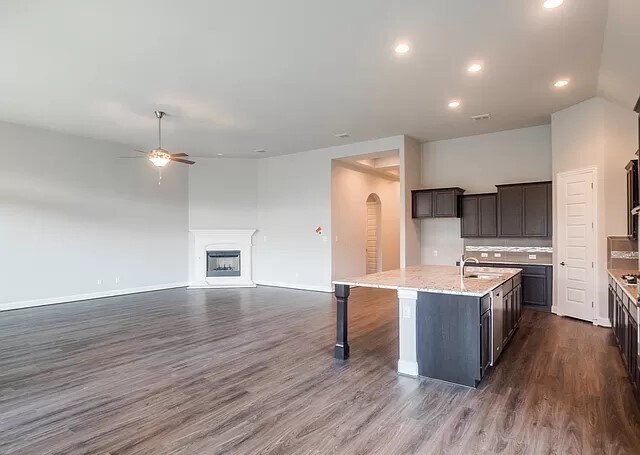 Building Photo - 12823 Florianne