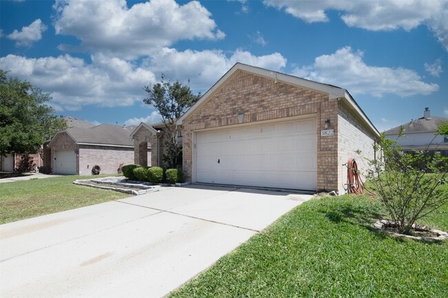 Building Photo - 3822 Clobourne Crossing Ln