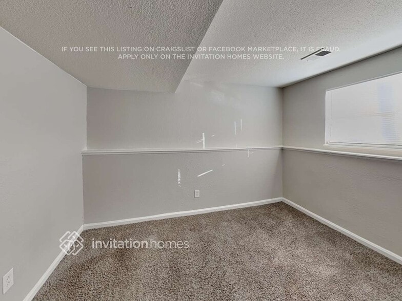 Building Photo - 4373 S Beech Way