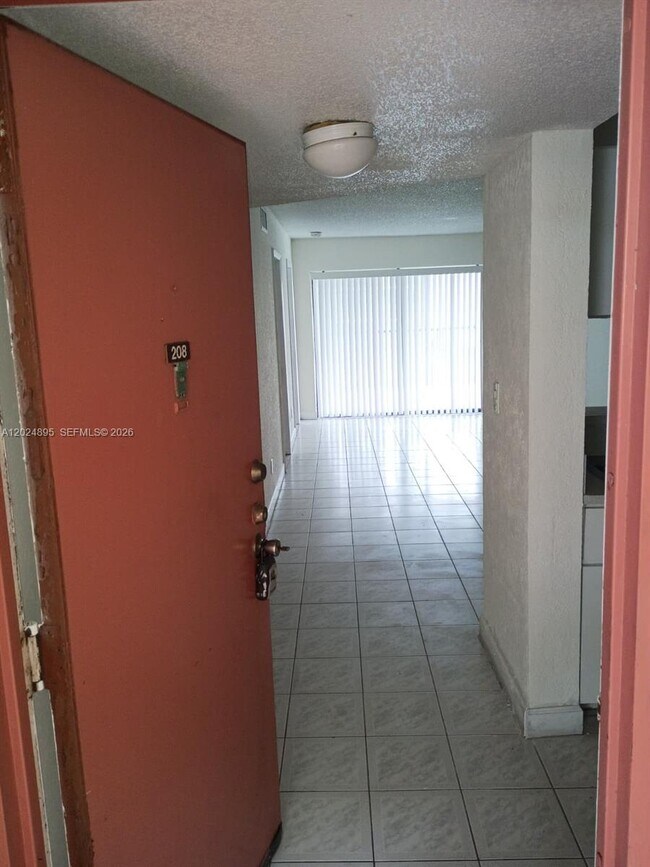 Building Photo - 3399 Foxcroft Rd