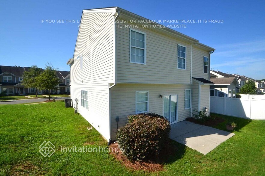 Building Photo - 9542 Turning Wheel Dr