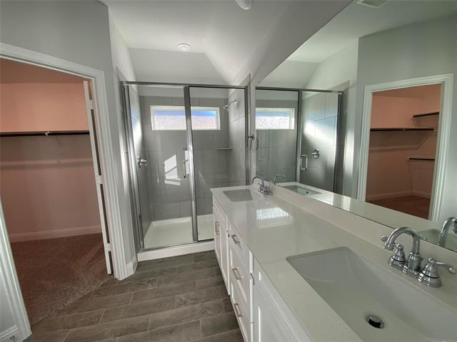Building Photo - 305 Tartane Dr