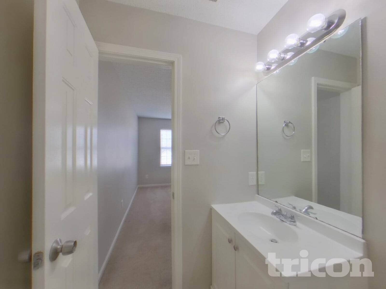 Building Photo - 5805 Carolina Manor Ct