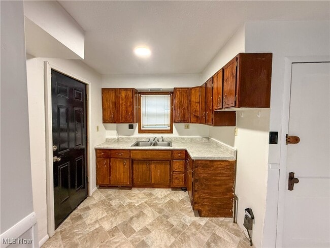 Building Photo - 1206 Pitkin Ave