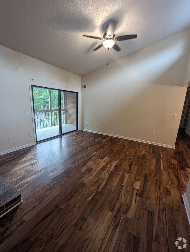 Building Photo - 125 Turtle Creek Rd