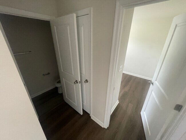 Building Photo - Easley Single Family Home