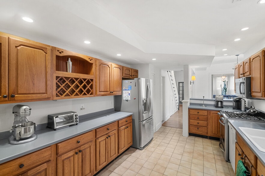 Building Photo - 1408 S Street Northwest-SI ID1047363P