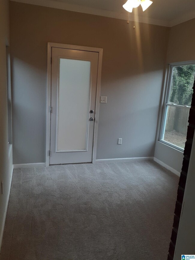 Building Photo - 265 Oxmoor Pl