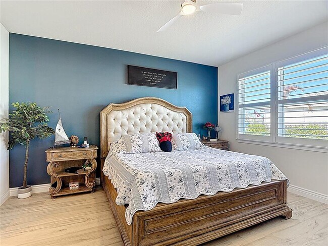 Building Photo - 6485 Shimmering Shrs Ln