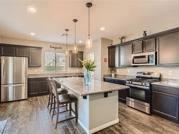 Building Photo - 8044 Bear Canyon St