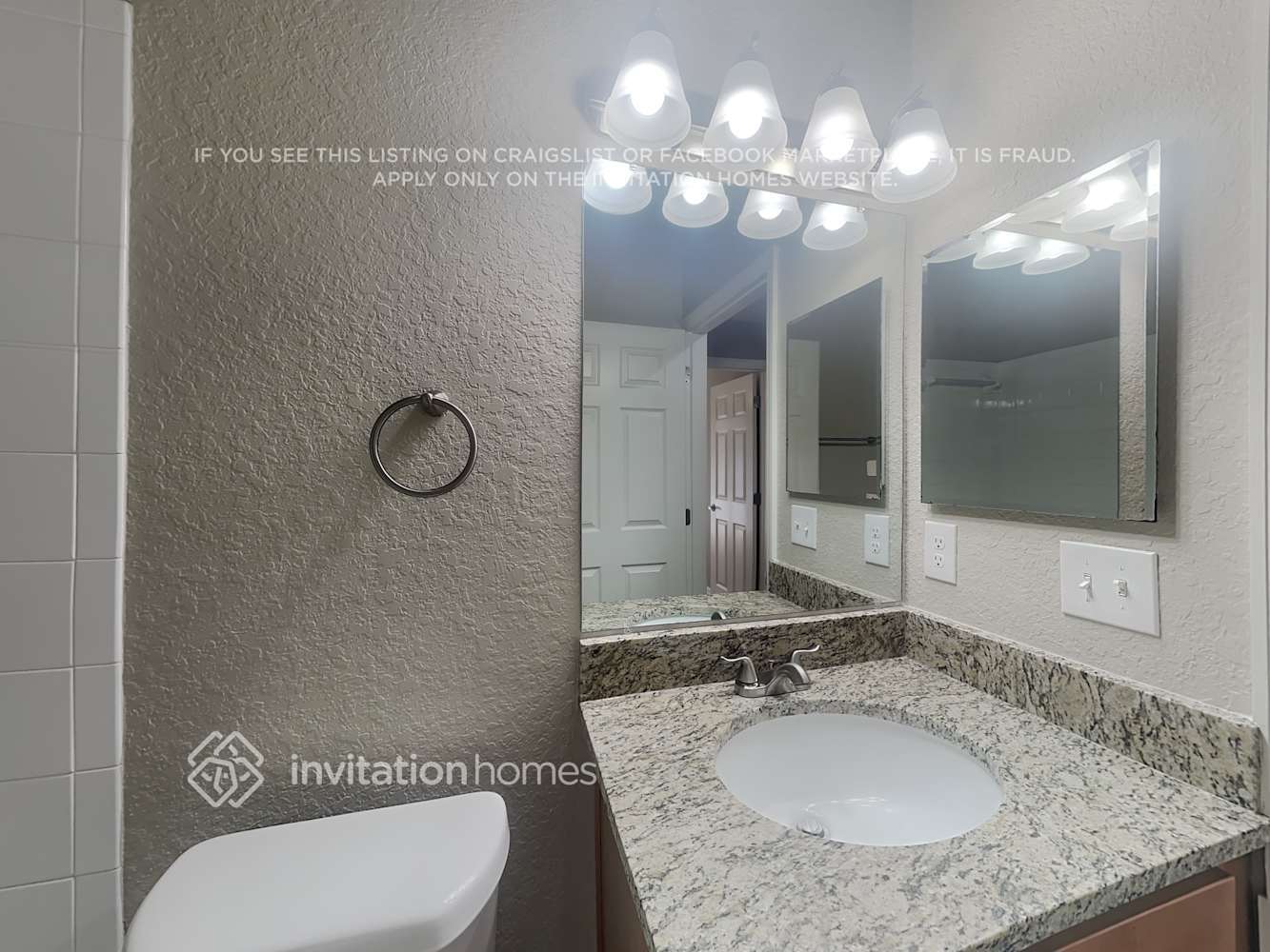 Building Photo - 2709 Oak Hammock Loop