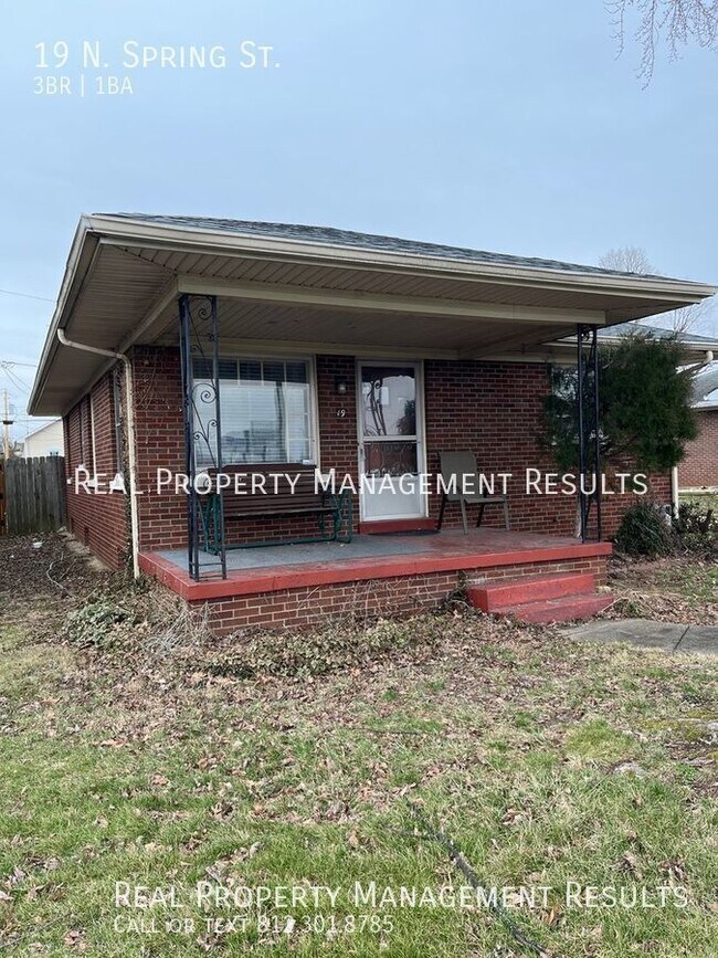 Primary Photo - 3 Bedroom, 1 Bath Home East Side