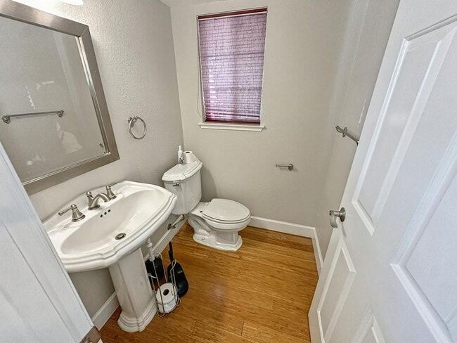 Building Photo - 162 Ignacio Valley Cir