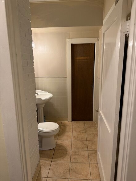 Building Photo - 2100 University Cir
