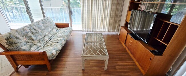 Building Photo - 2115 Ala Wai Blvd