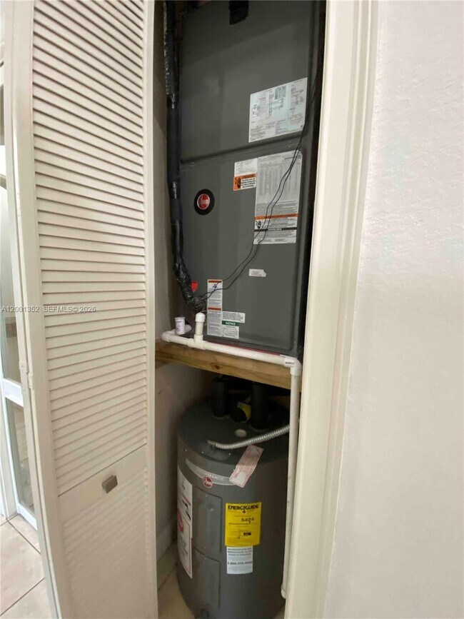 Building Photo - 14302 SW 15th St