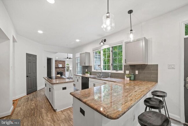 Building Photo - 5309 Tractor Ln