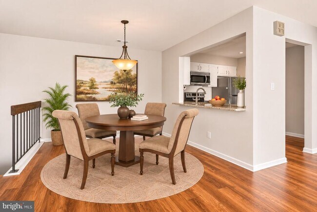 Building Photo - 3520B Neils Ct