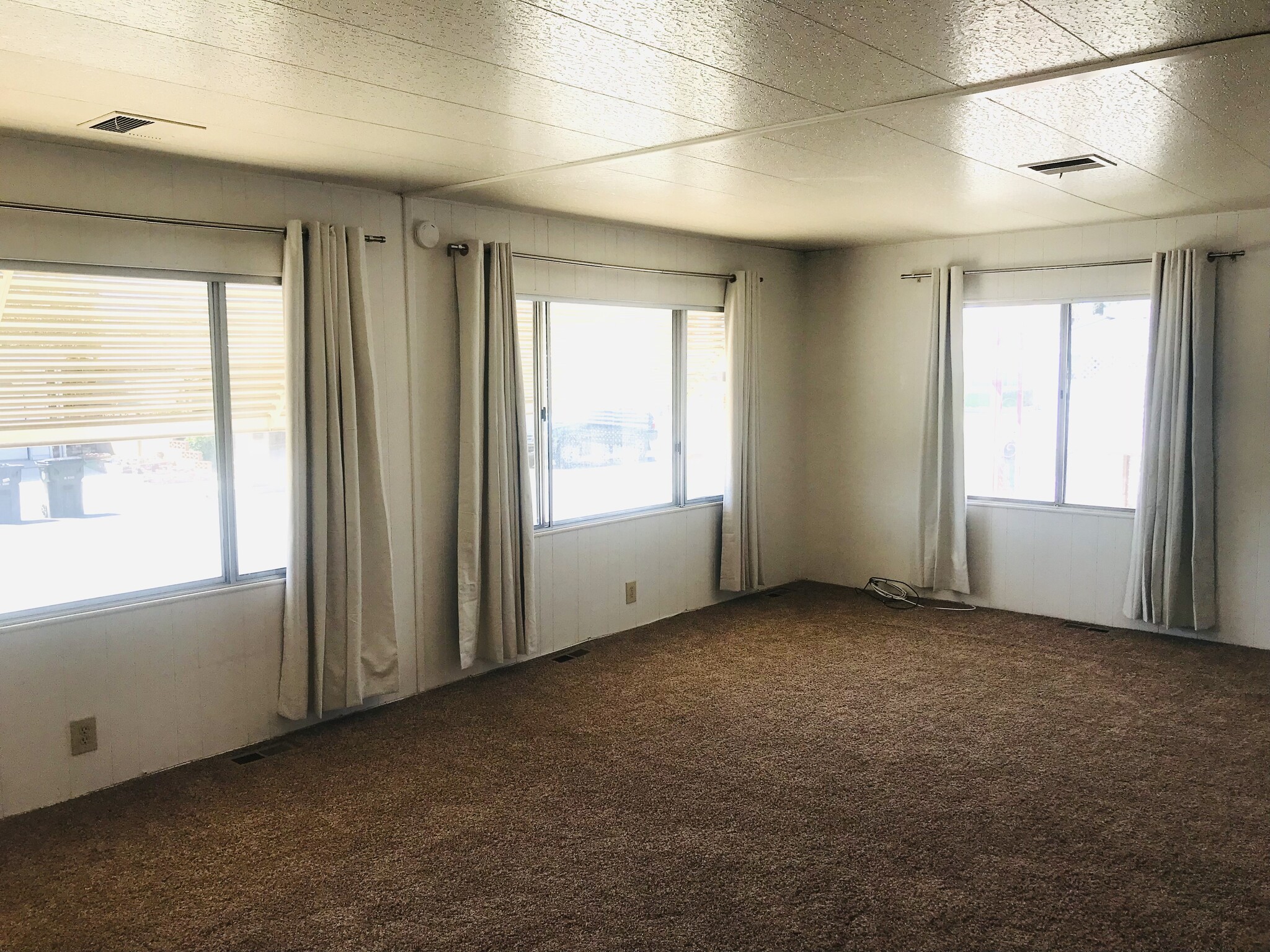 Building Photo - 1780 Santa Monica Dr