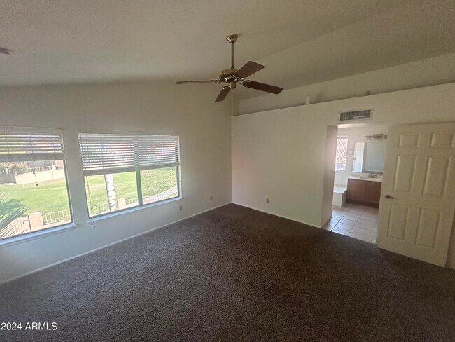 Building Photo - 15845 N 50th St