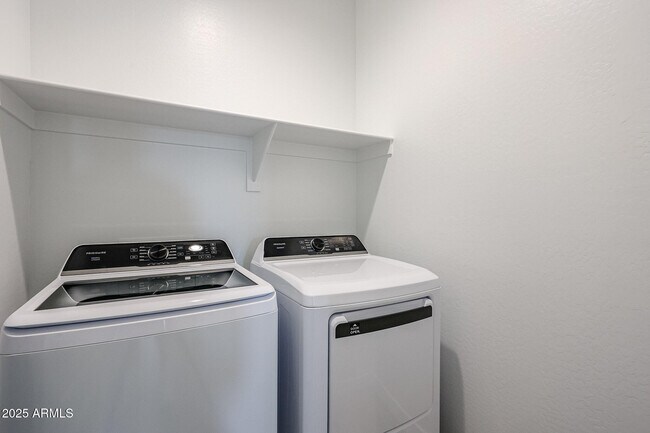 Building Photo - 17341 W Smoketree Dr