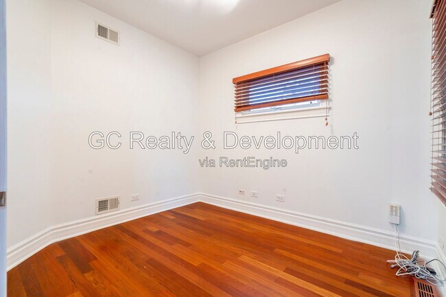 Building Photo - 3735 N Tripp Ave