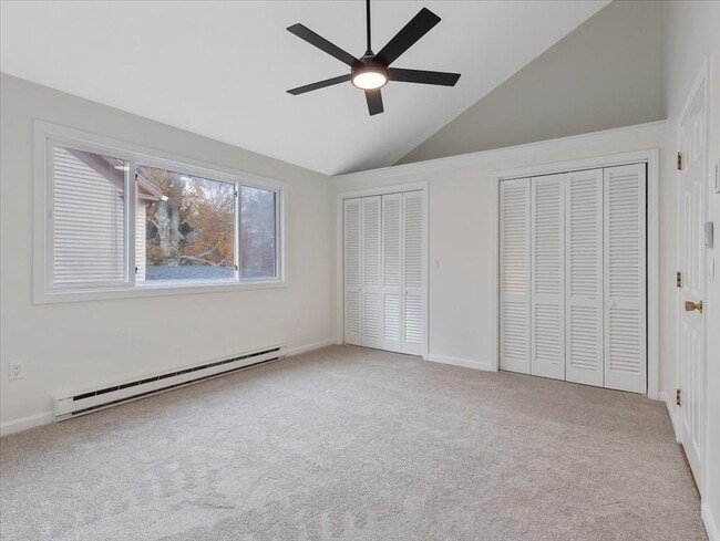 Building Photo - 324 Union St