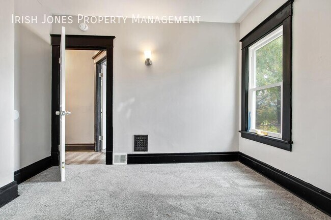 Building Photo - 128 Crowley Ave