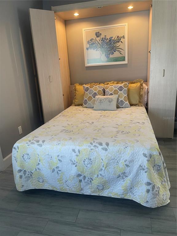 Building Photo - 15454 Markham Dr