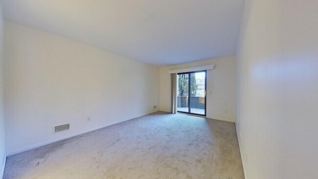 Building Photo - 21096 Boulder Cir