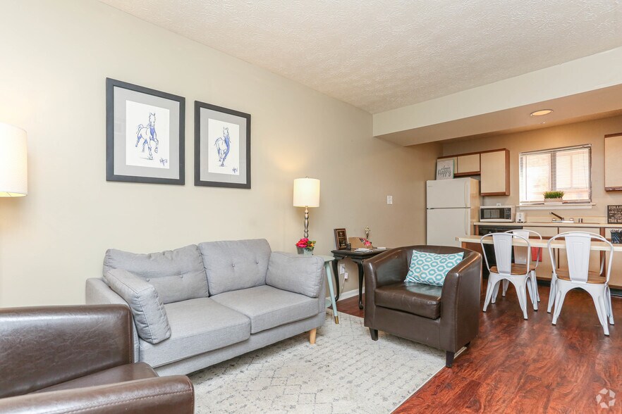 Kampus Properties STUDENT HOUSING 2024'25 400418 Aylesford Pl