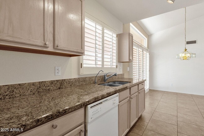 Building Photo - 6942 S Championship Dr