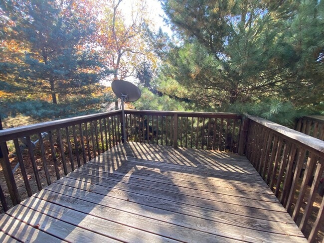 Building Photo - Available August 26th, 2026!