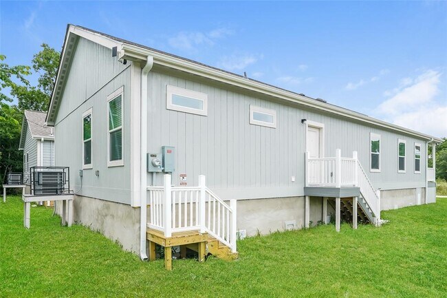 Building Photo - 3638 Jipsie Ln