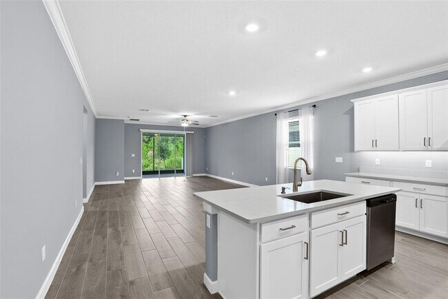 Building Photo - 16819 Shell Bay Dr