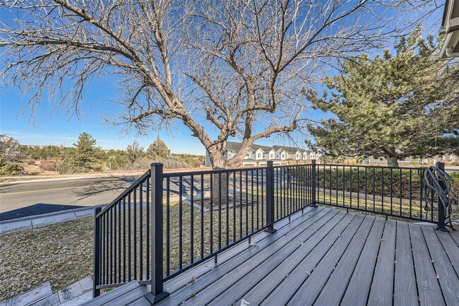 Building Photo - 5701 N Wagonwheel Trail