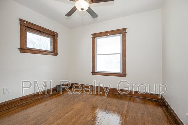 Building Photo - 2936 E 128th St