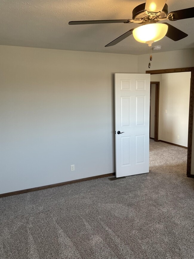 Building Photo - 1400 Cedar Cv Rd