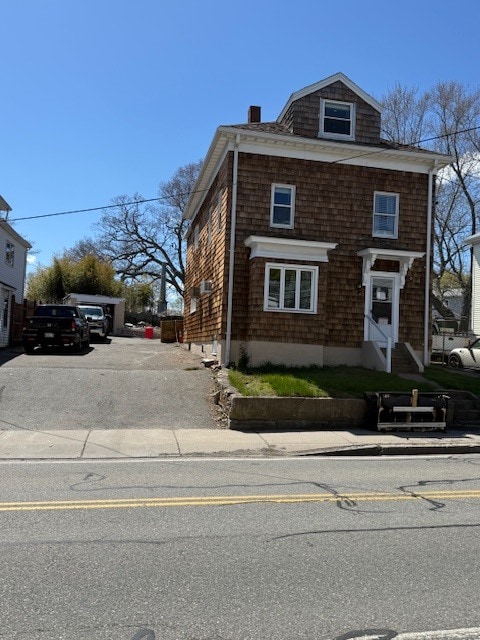 Building Photo - 98 Maplewood Ave