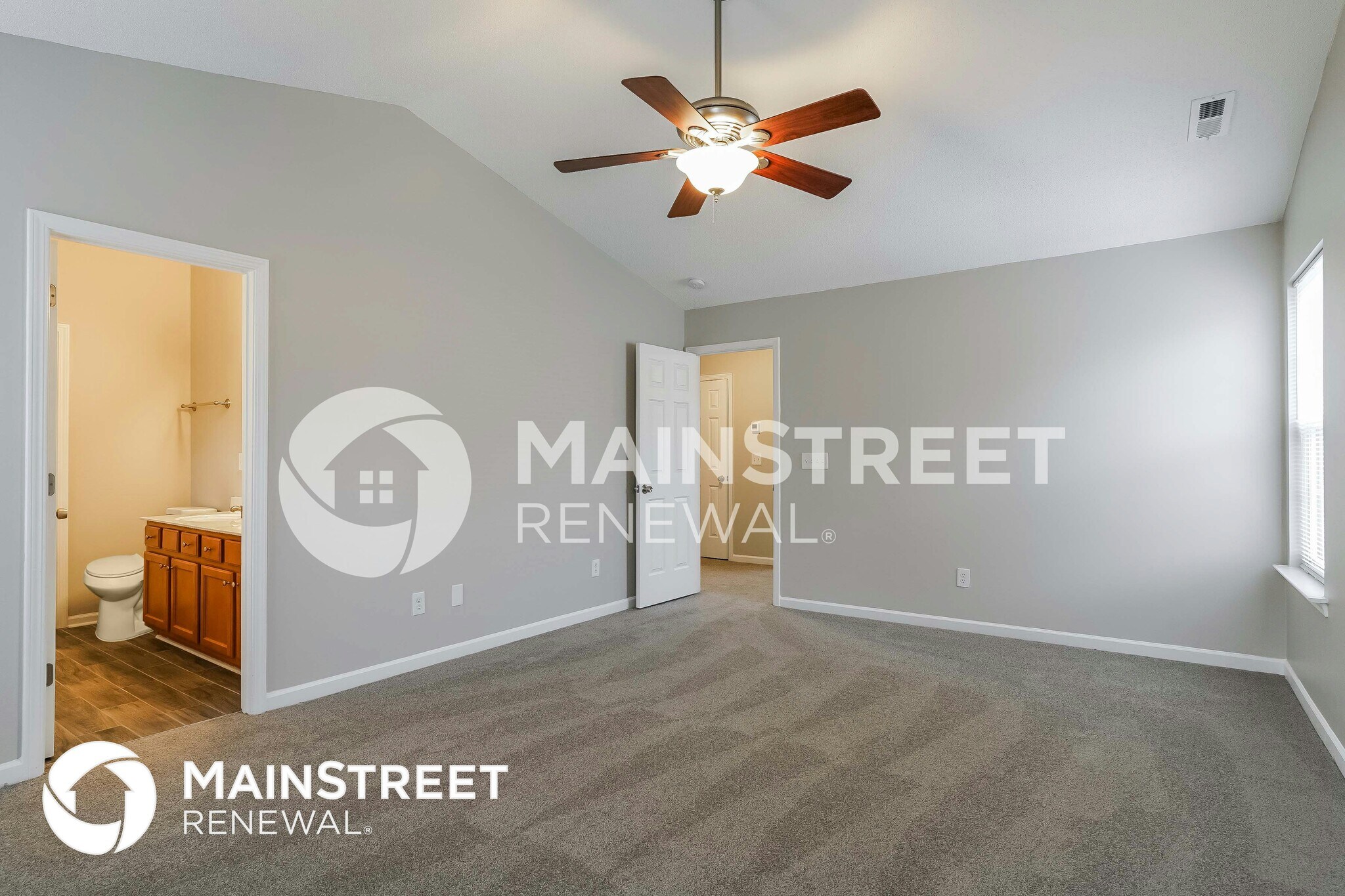 Building Photo - 228 Pebblestone Dr