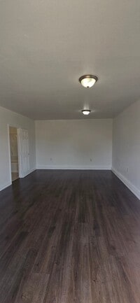 Building Photo - 2373 N Alameda Ave