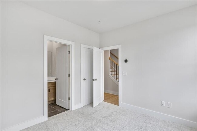 Building Photo - 2686 Evers Dr NE