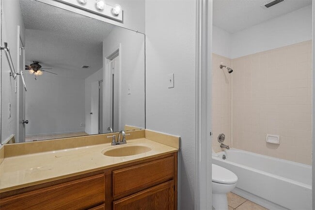 Building Photo - 2602 Alcott Ln
