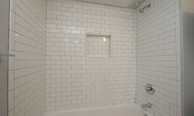 Building Photo - 316 Eastwood St