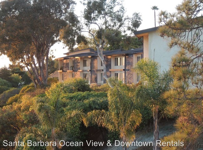 Building Photo - 515 Red Rose Ln