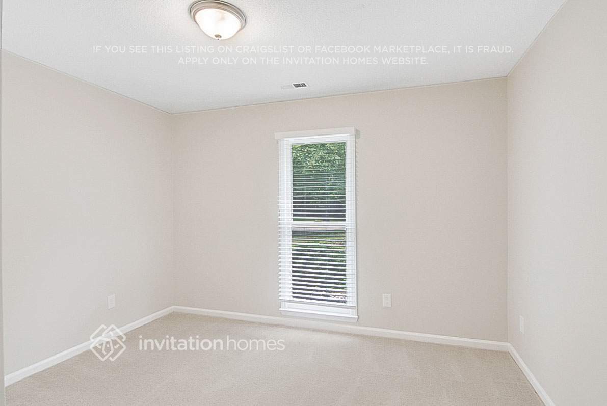 Building Photo - 1008 Stones Landing